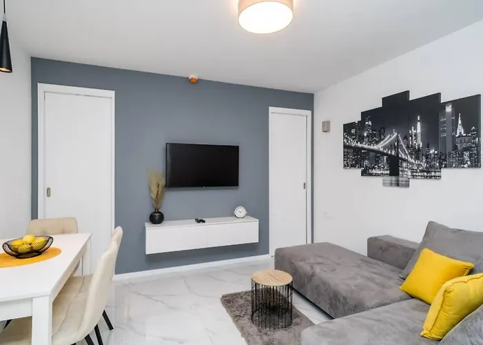 아파트 Luxury Downtown West