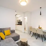 Luxury Downtown West *